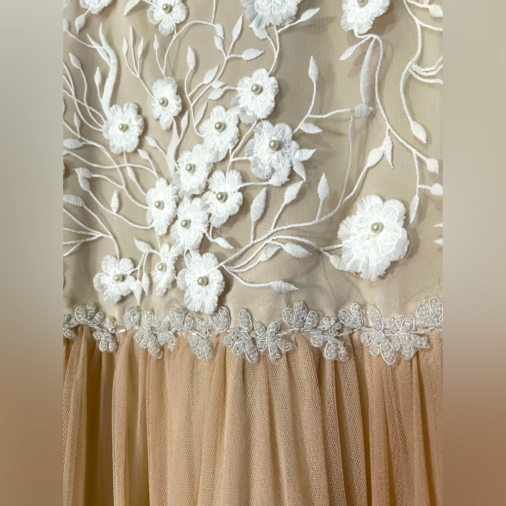 Elegant Cream Floral Dress sz. 18.5, juniors, girls, women, lace, chiffon - Picture 3 of 16